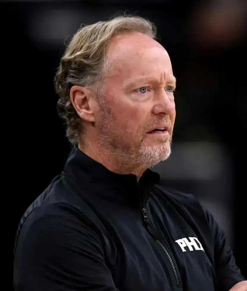 关于NBA球队主教练发布重大决定,球员心情大好的信息 关于NBA球队主教练发布重大决定,球员心情大好的信息