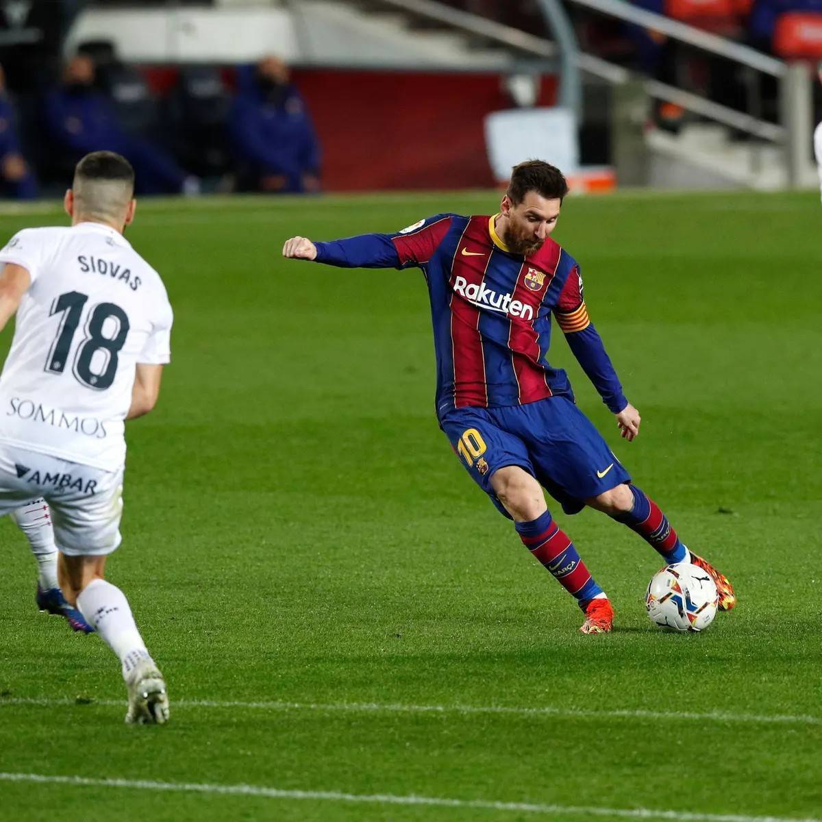 精彩瞬间回顾,球员们全力以赴 精彩瞬间回顾,球员们全力以赴