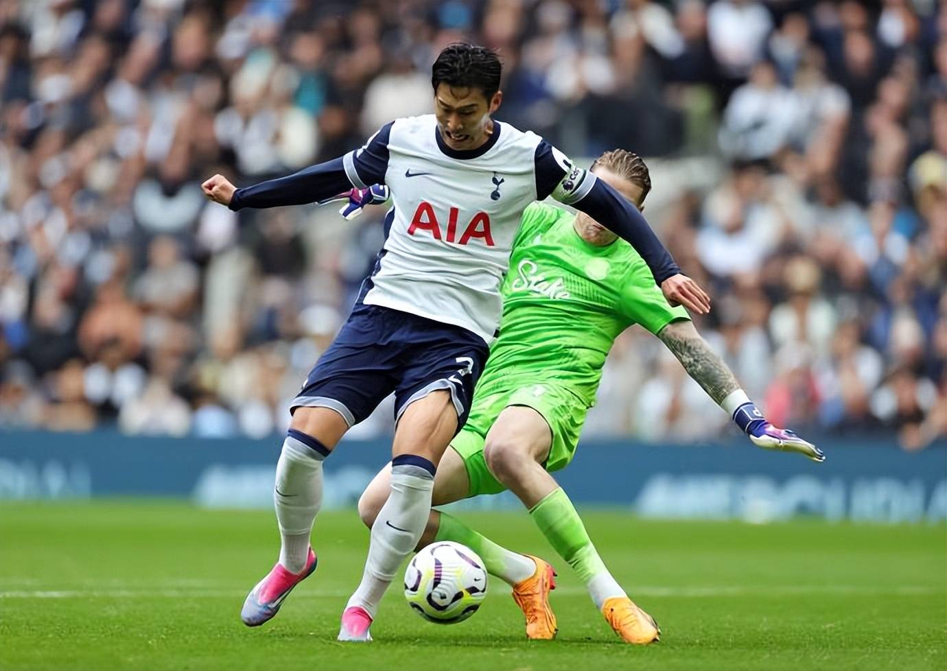 曼城绝地反击巴黎，德容完成帽子戏法的简单介绍