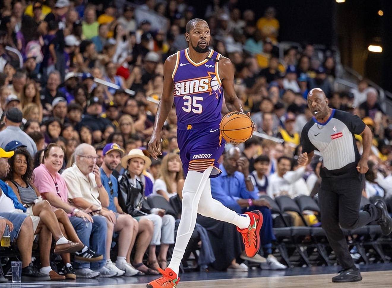 湖人完胜尼克斯,杜兰特打破历史纪录 湖人完胜尼克斯,杜兰特打破历史纪录