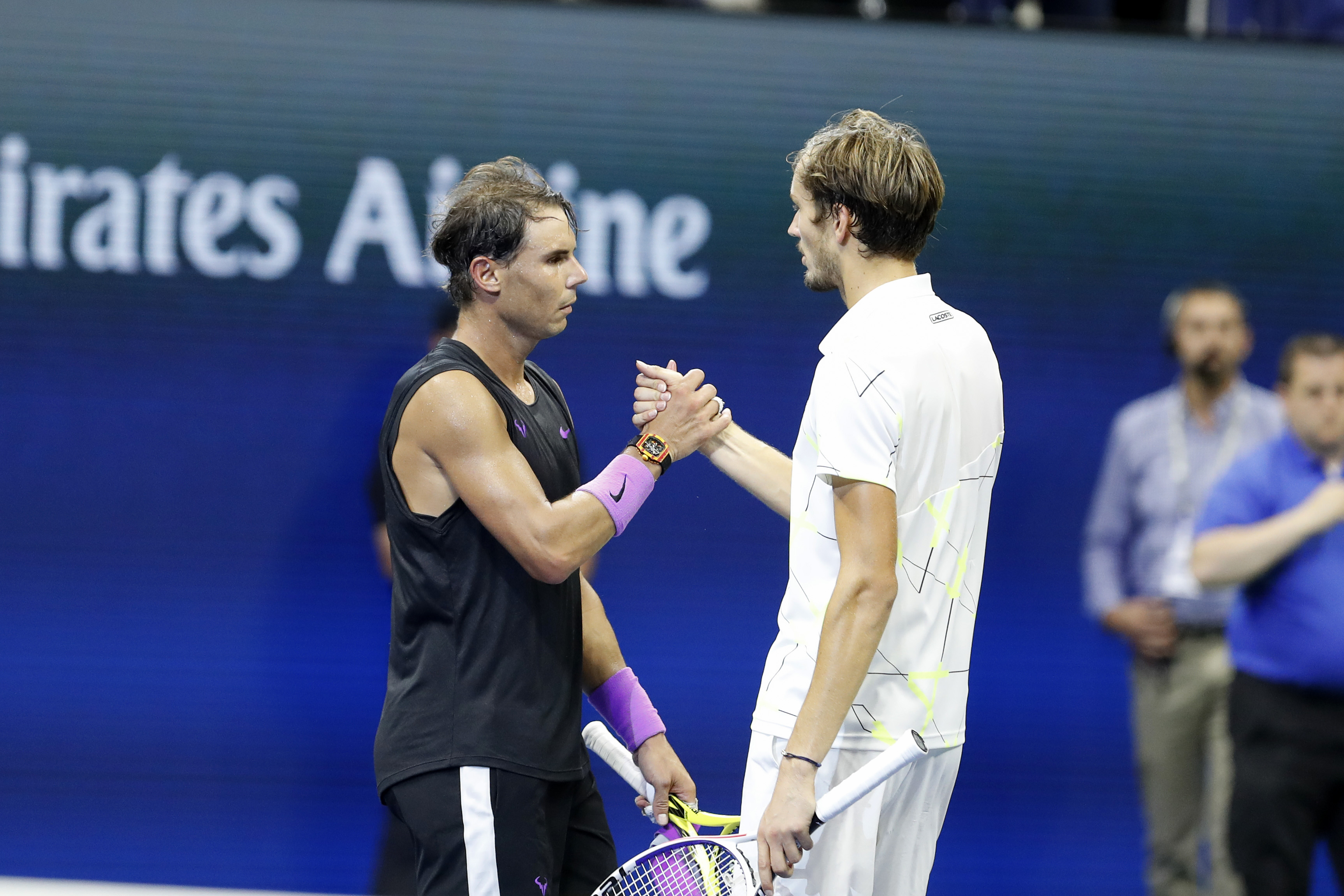 关于德国网球队鏖战美国网球队,梅德韦杰夫统治全场的信息 关于德国网球队鏖战美国网球队,梅德韦杰夫统治全场的信息