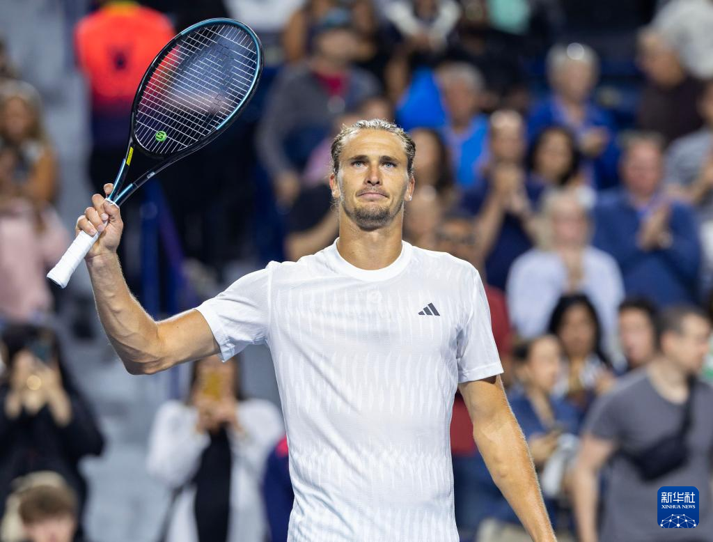 美国网球队血洗意大利网球队，兹维列夫统治全场的简单介绍