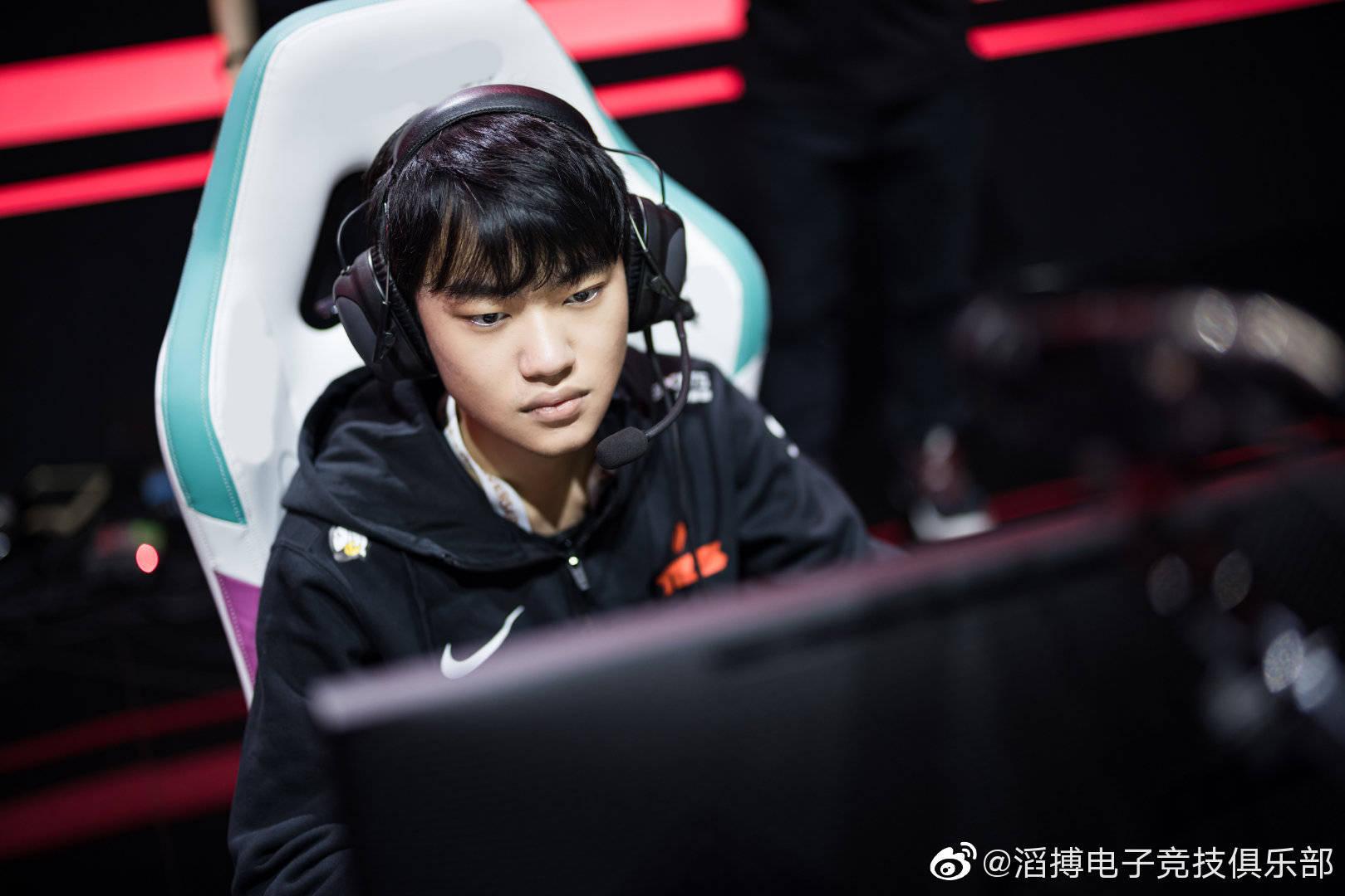 包含DK碾压LGD,Chovy一己之力扛起全队的词条 包含DK碾压LGD,Chovy一己之力扛起全队的词条