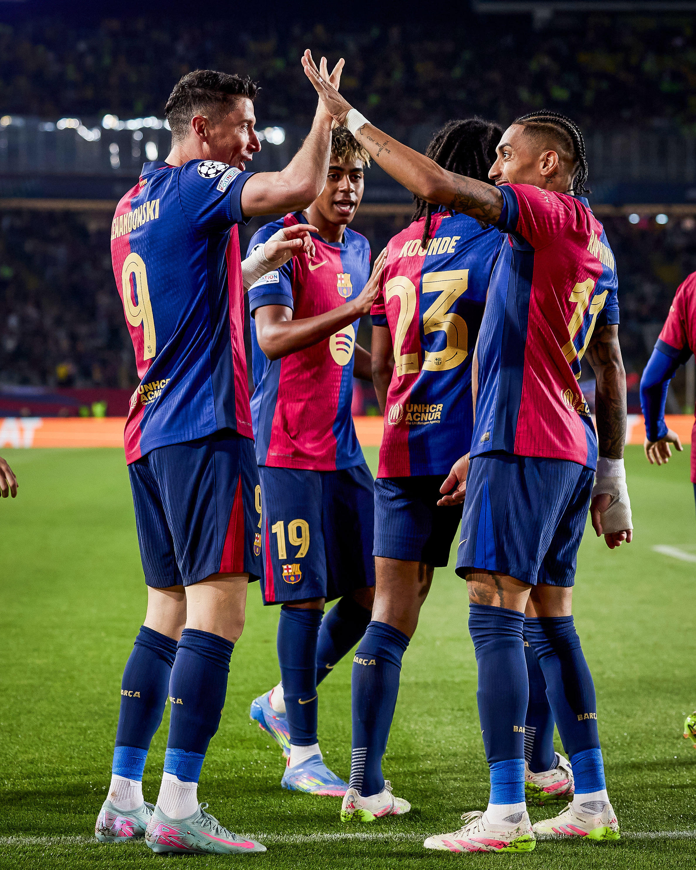 多特蒙德鏖战莱比锡红牛，莱万关键制胜的简单介绍