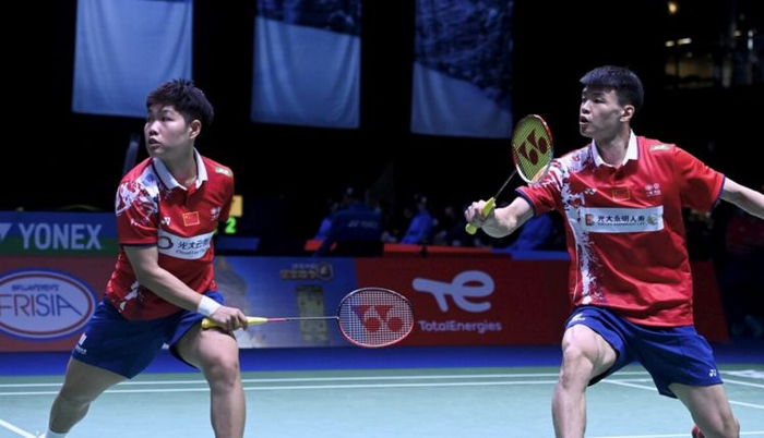 包含德国队险胜日本队，黄鸭组合统治全场的词条