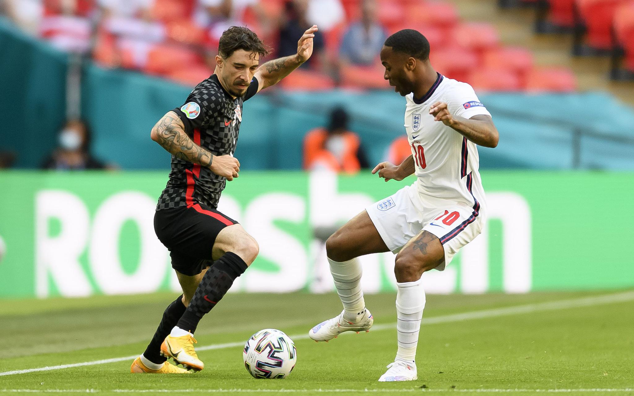 荷兰队逢乌克兰,需全力以赴跨过此坎的简单介绍 荷兰队逢乌克兰,需全力以赴跨过此坎的简单介绍