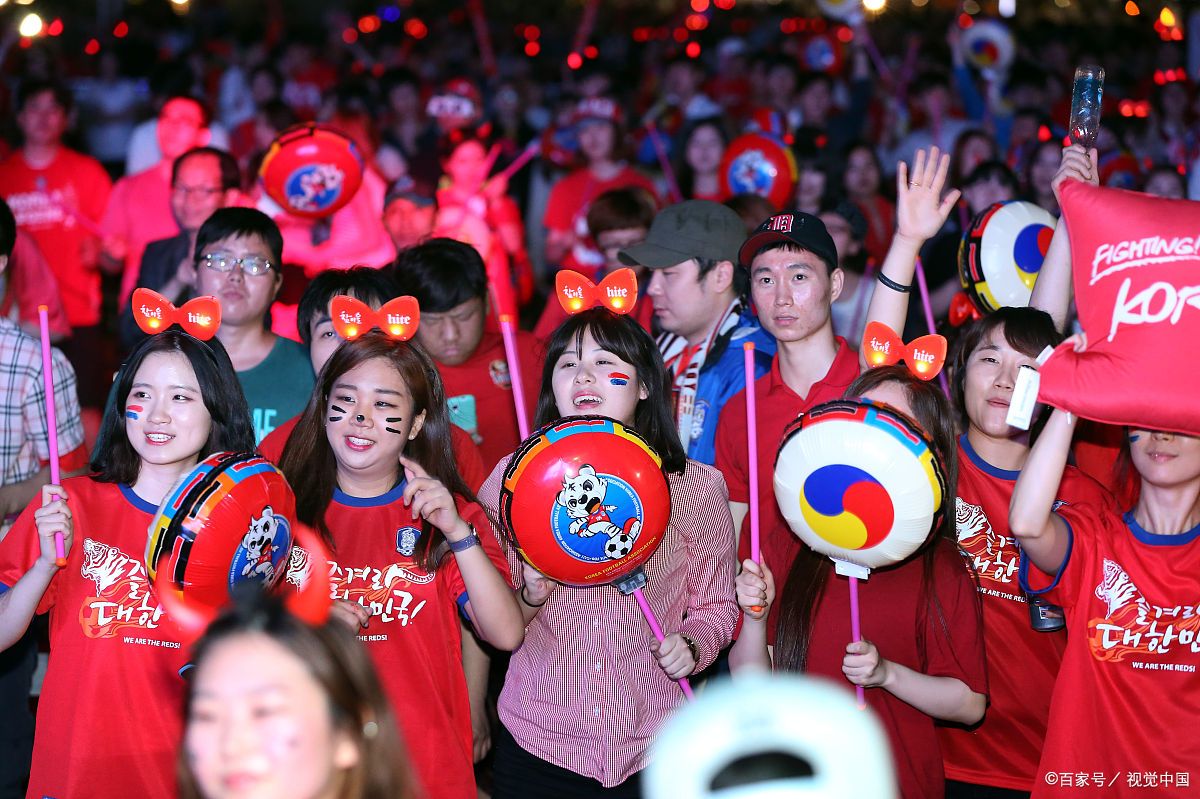 关于千里迢迢，球迷争相到场支持球队的信息