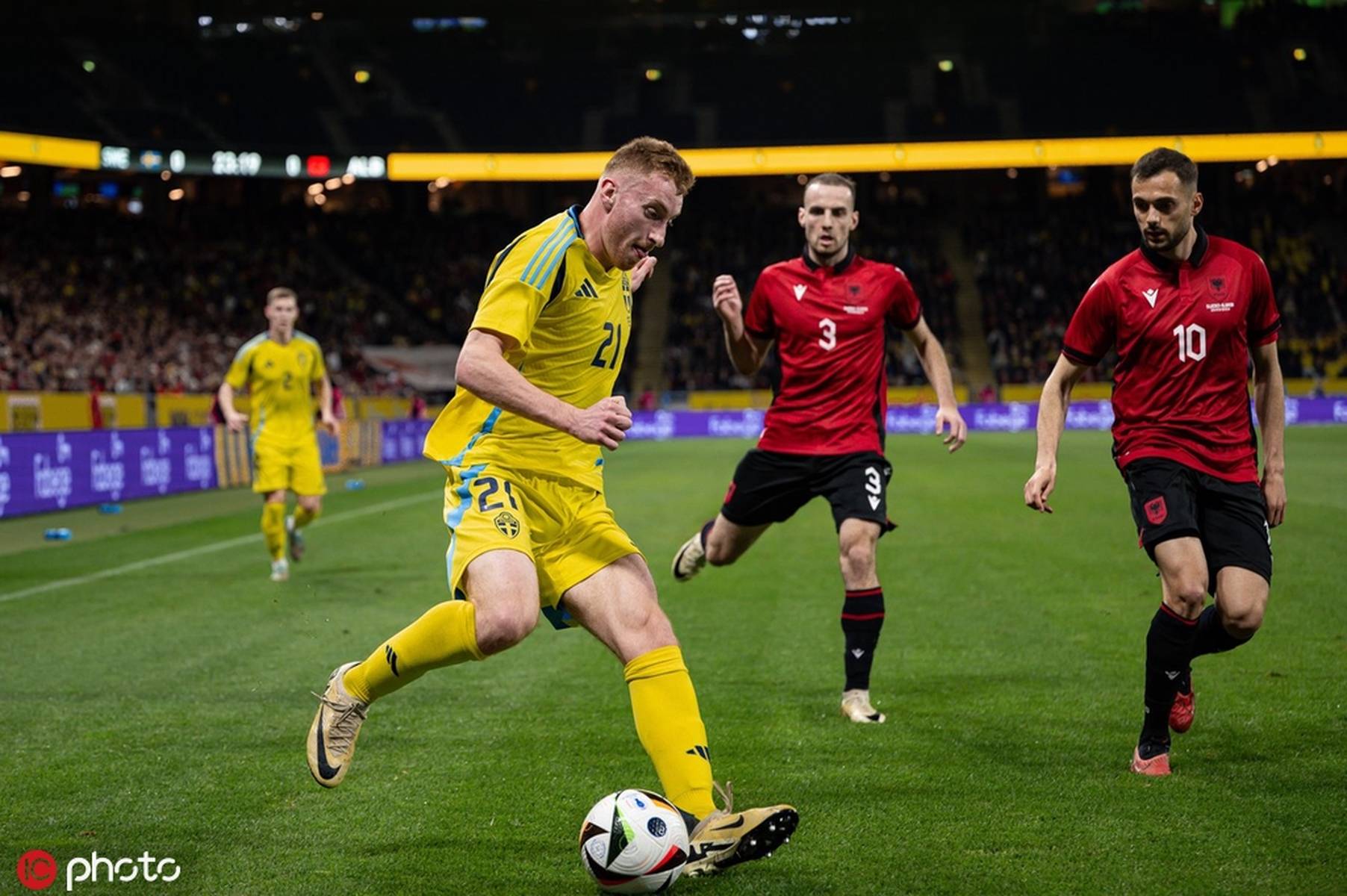 阿尔巴尼亚队备战重要国际友谊赛 阿尔巴尼亚队备战重要国际友谊赛