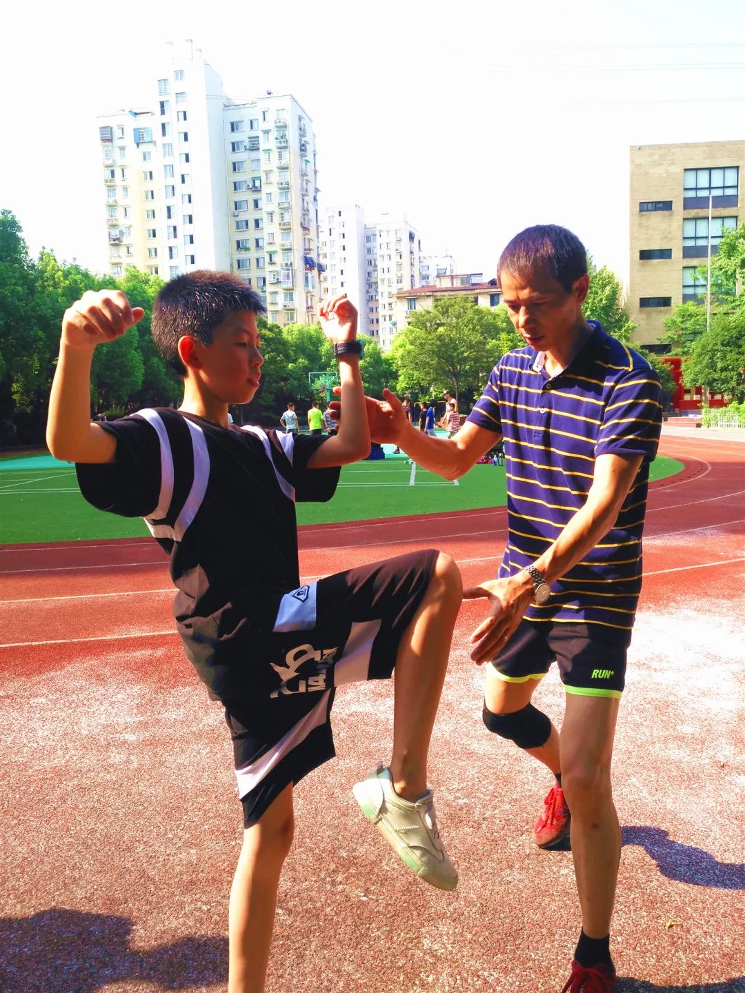 东京俱乐部在比赛中奋勇拼搏 东京俱乐部在比赛中奋勇拼搏