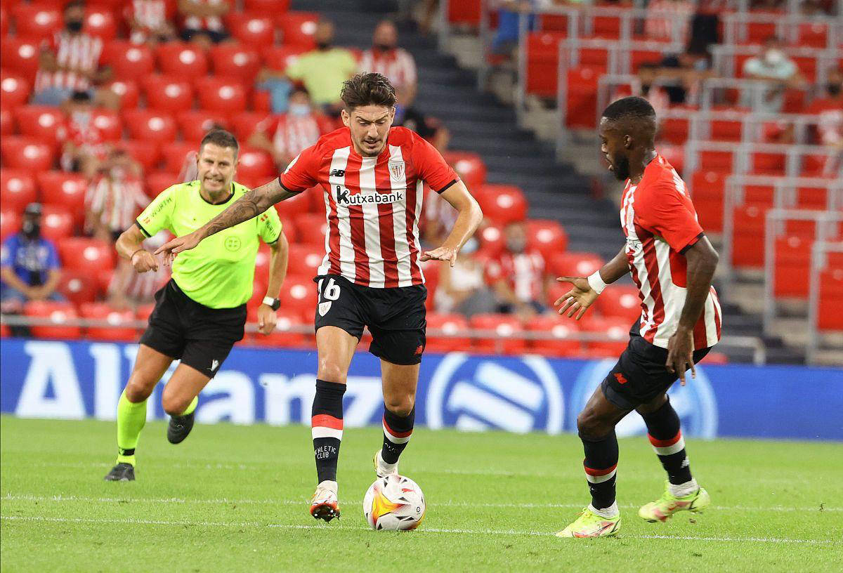 包含毕尔巴鄂竞技主场战胜巴塞罗那，实现惊喜的词条