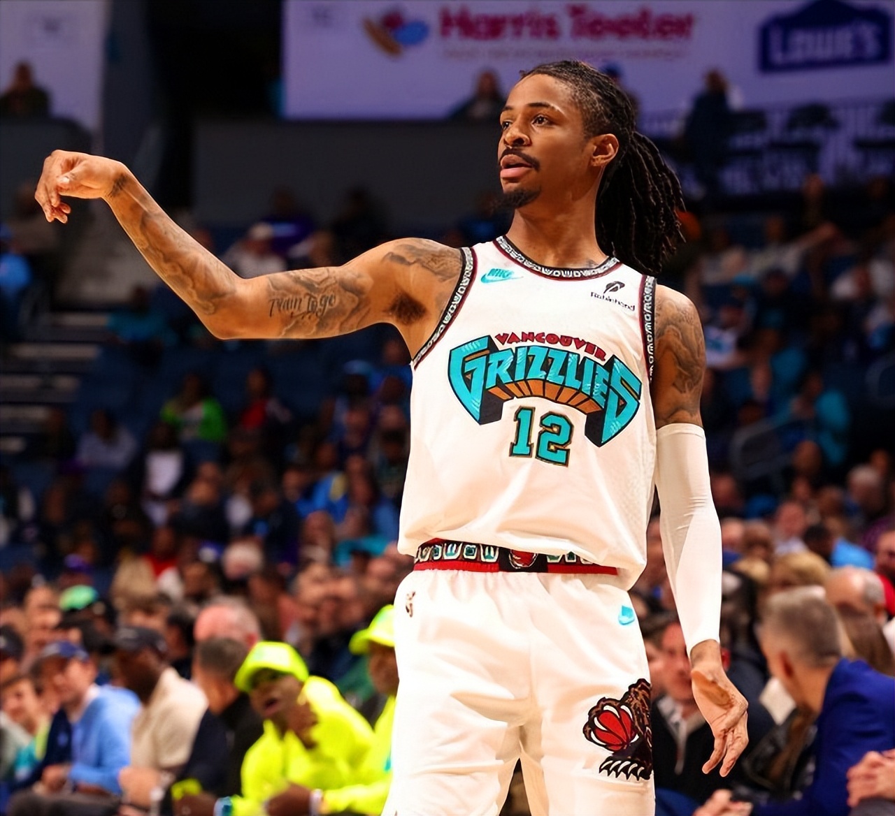 关于灰熊强势篮网，浓眉爆发神勇的信息