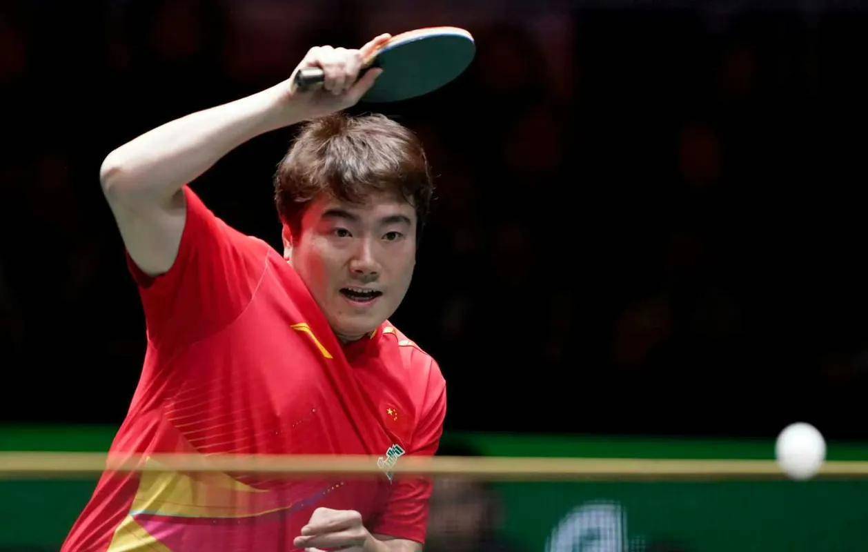 日本队逆转中国队，梁靖崑统治全场的简单介绍