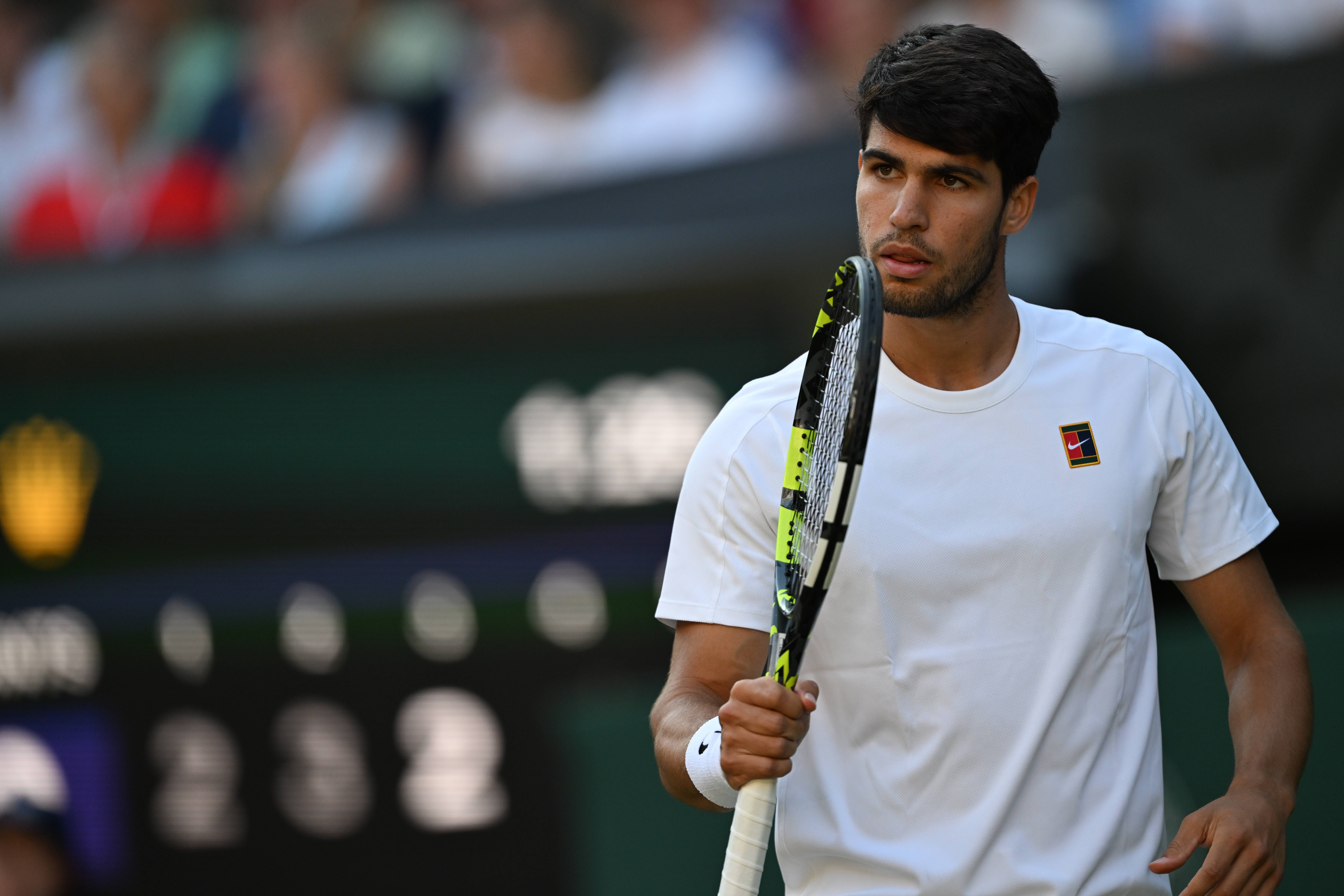 世界网球队险胜澳大利亚网球队，阿尔卡拉斯高光表现的简单介绍