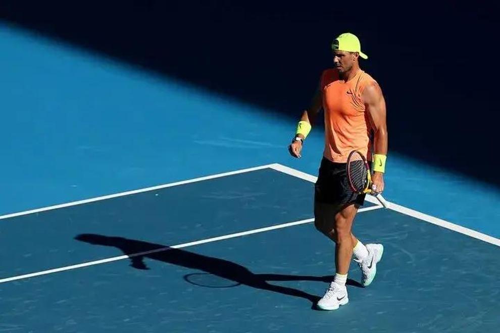 日本网球队翻盘美国网球队，纳达尔高光表现的简单介绍