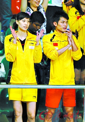 印度羽毛球队碾压韩国羽毛球队，林丹一己之力扛起全队的简单介绍