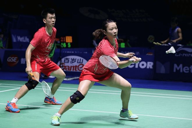 印度羽毛球队碾压韩国羽毛球队，林丹一己之力扛起全队的简单介绍