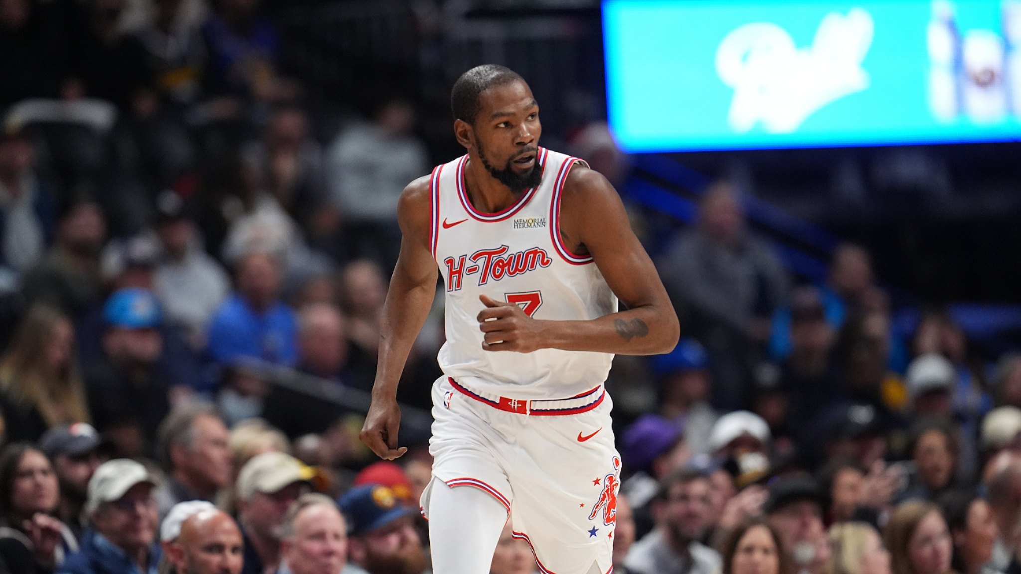 加拿大男篮强势掘金，杜兰特关键制胜的简单介绍