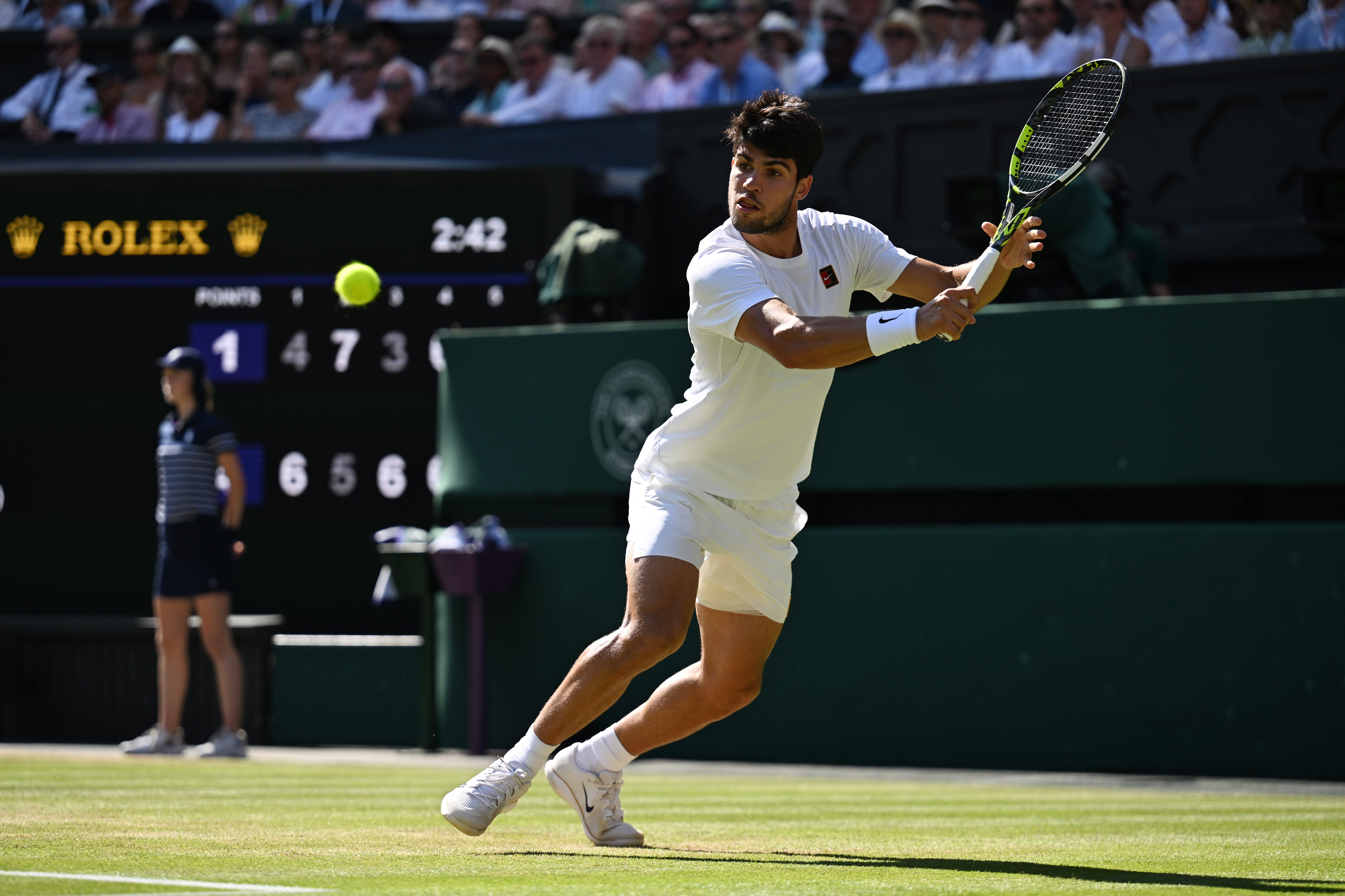 西班牙网球队血洗法国网球队，阿尔卡拉斯制霸全场的简单介绍