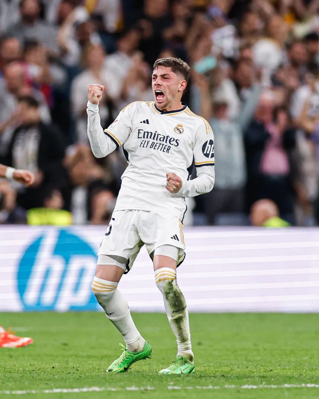 波兰绝杀皇马，佩德里打破历史纪录