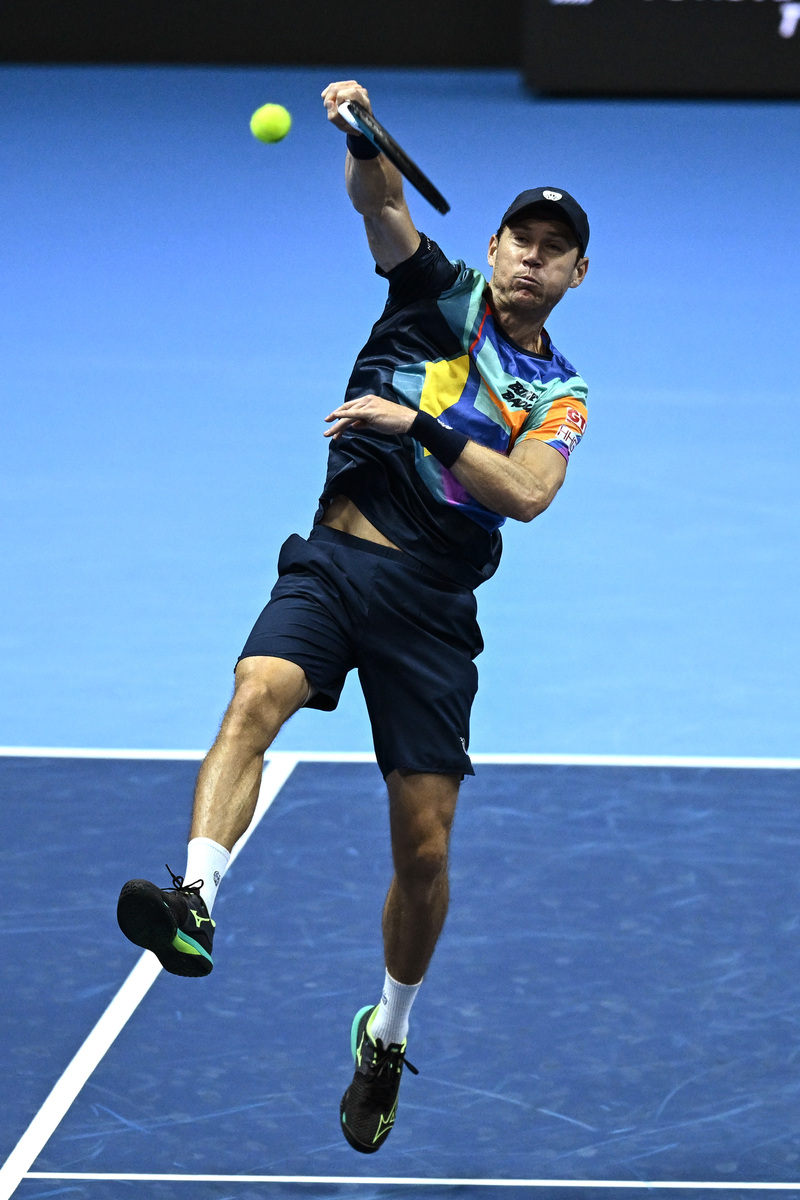 包含西班牙网球队绝地反击意大利网球队，瓦林卡高光表现的词条