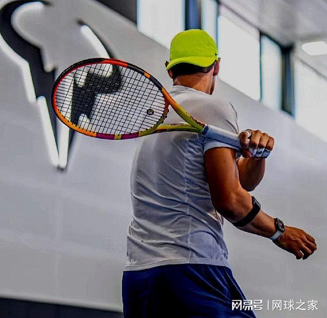 日本网球队逆转英国网球队，穆雷完成帽子戏法