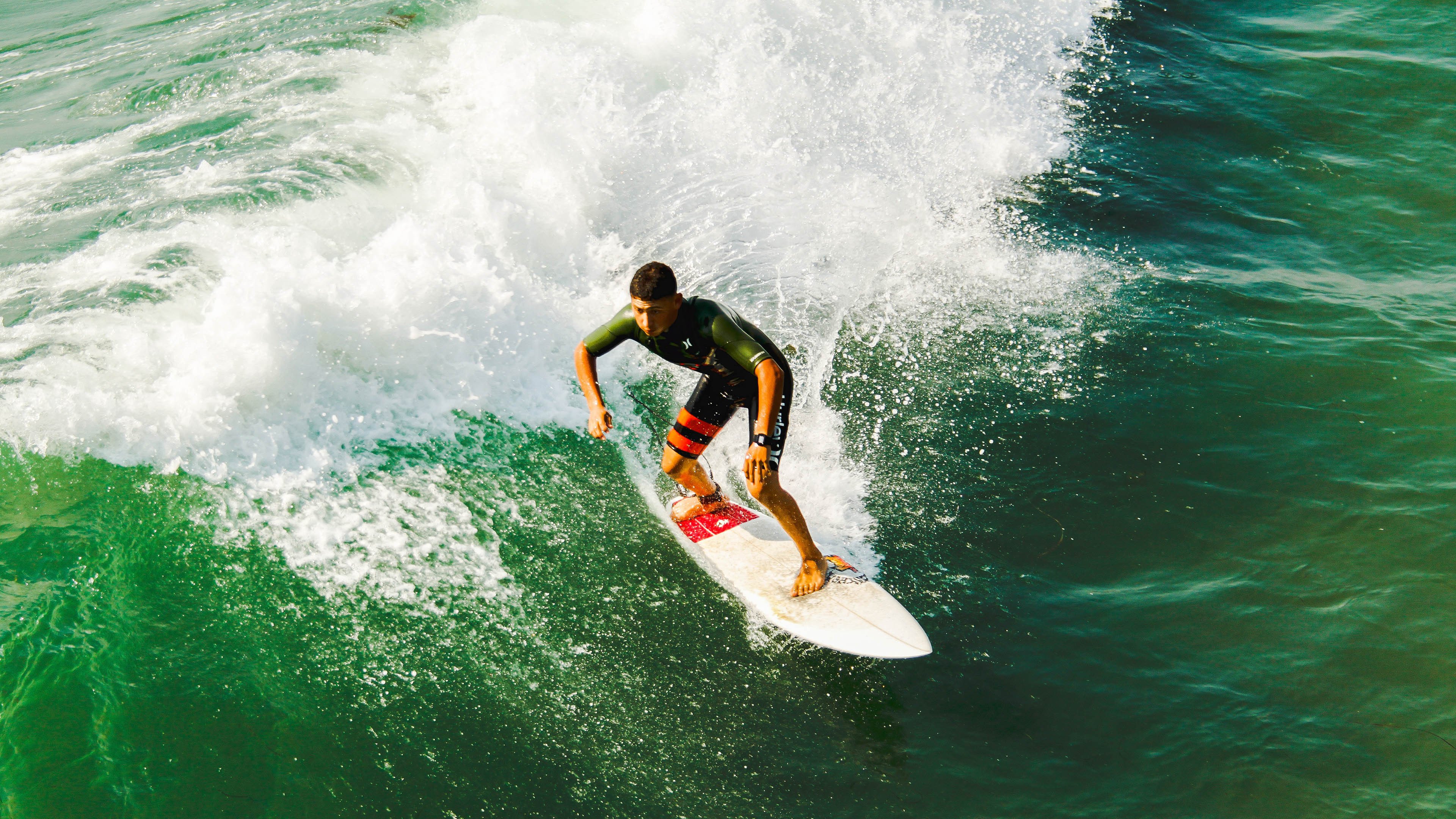 跨界狂飙，锡安F1首战山西队式接管，黄蜂引擎熄火之夜