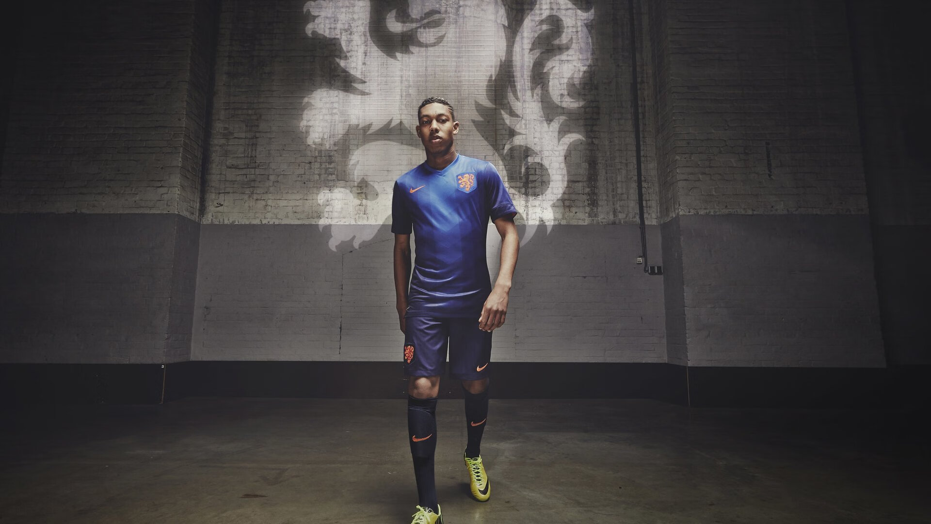 橙色冰川的裂痕，德里赫特抢七夜，厄瓜多尔如何冰封奥地利